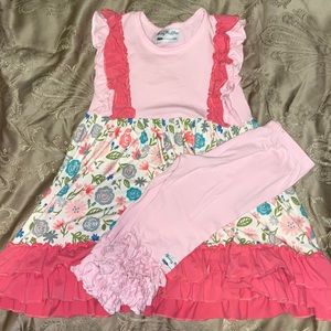 Sassy Ruffles Boutique. EUC.